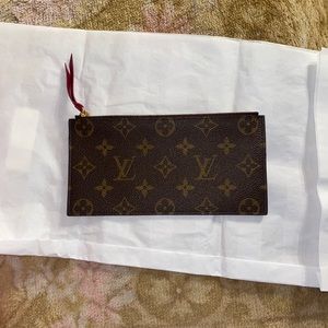 LOUIS VUITTON MINI WALLET